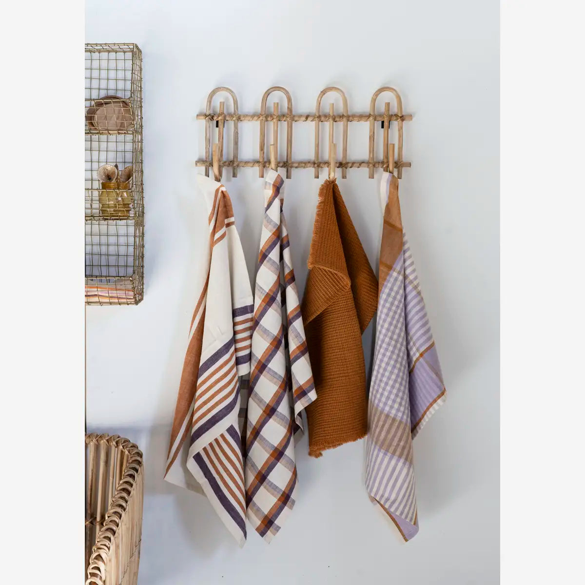 STRIPED KITCHEN TOWEL