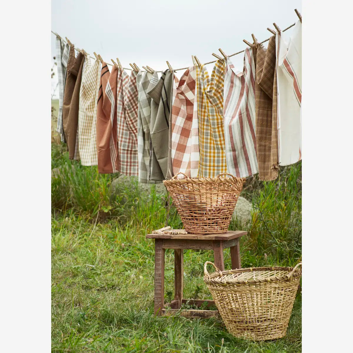 CHECKED KITCHEN TOWEL