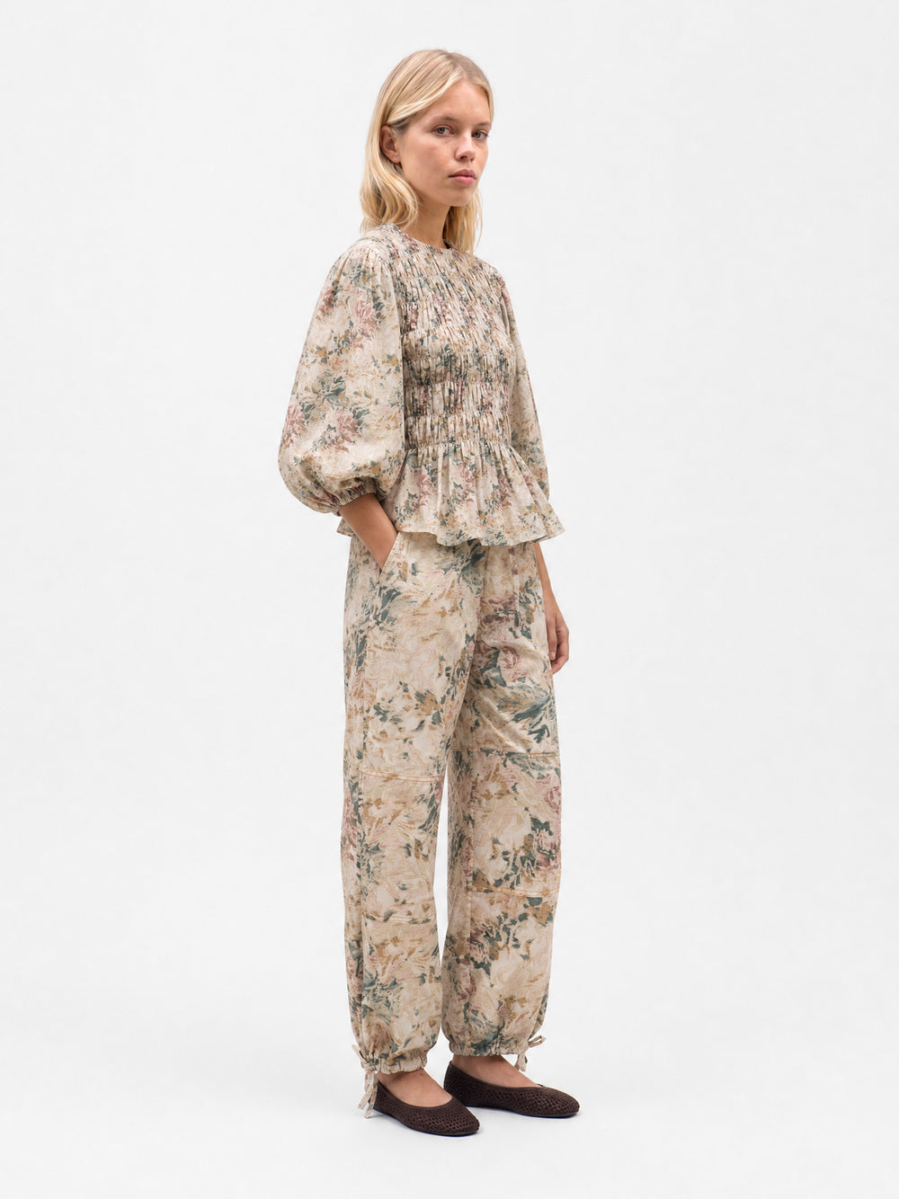FLOWER FOMO FLORAL TROUSERS