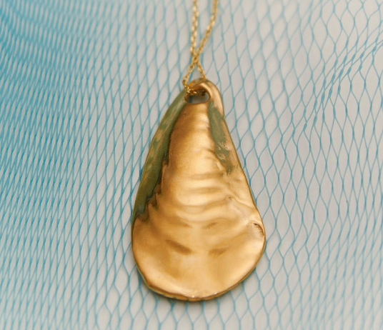 MOULE NECKLACE