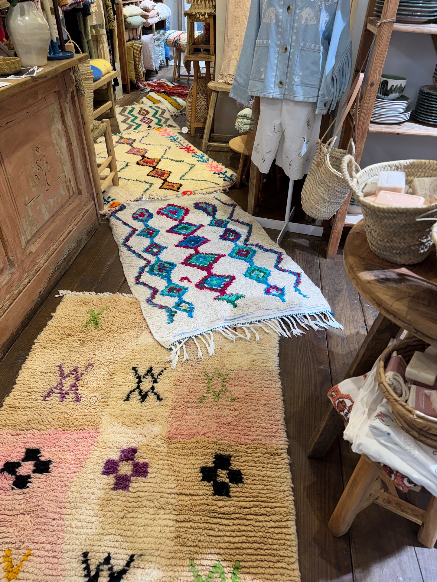 HAND MADE RUG
