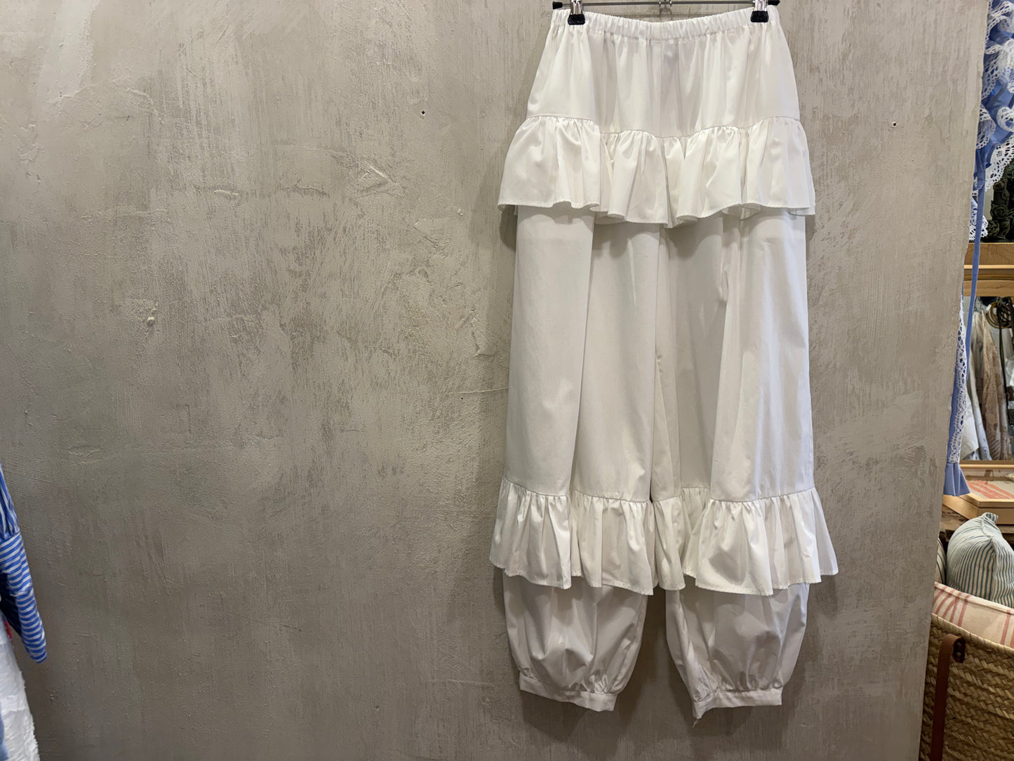RUFFLE COTTON PANTS