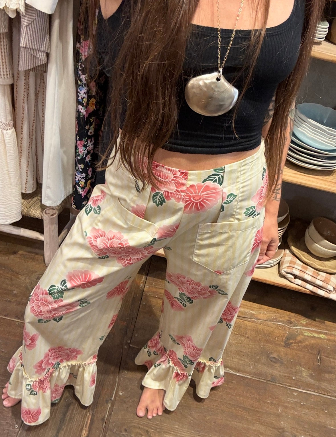 PANTALONES PEONY CON VOLANTES