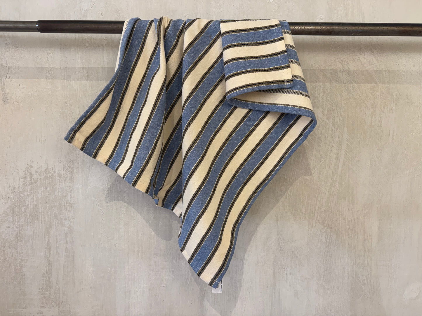 KITCHEN TOWEL