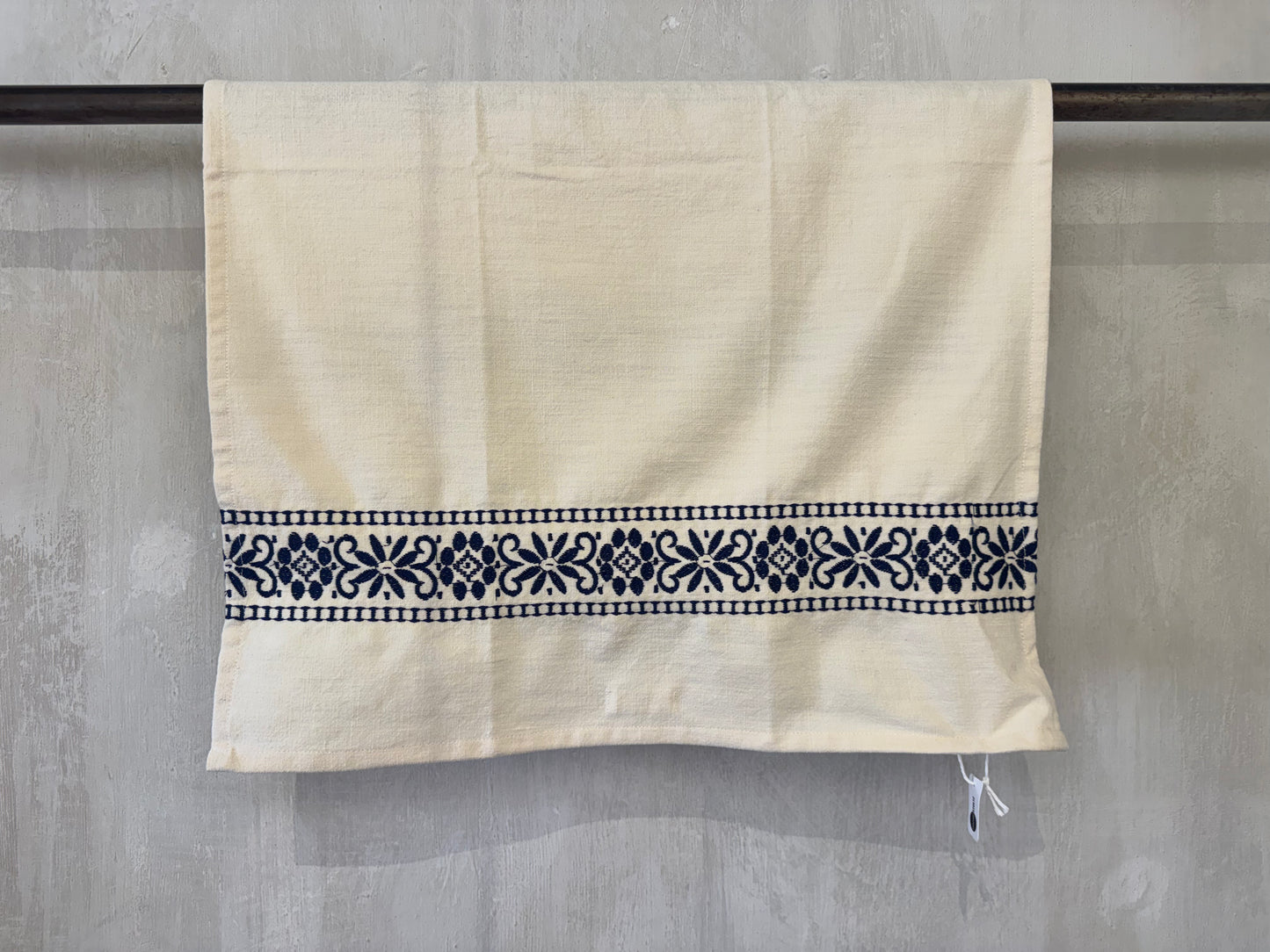 EMBROIDERED KITCHEN TOWEL