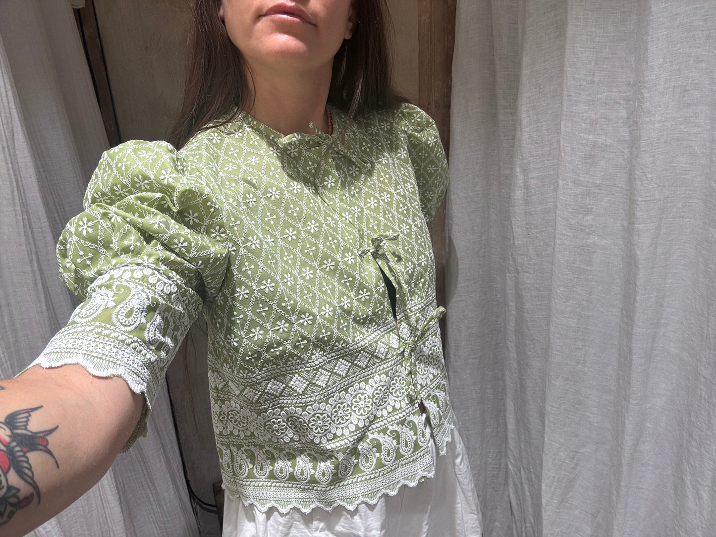 SET GRREN EMBROIDERED
