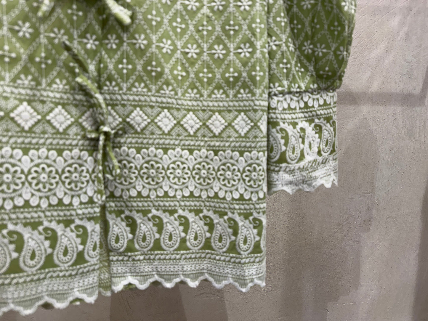 SET GRREN EMBROIDERED