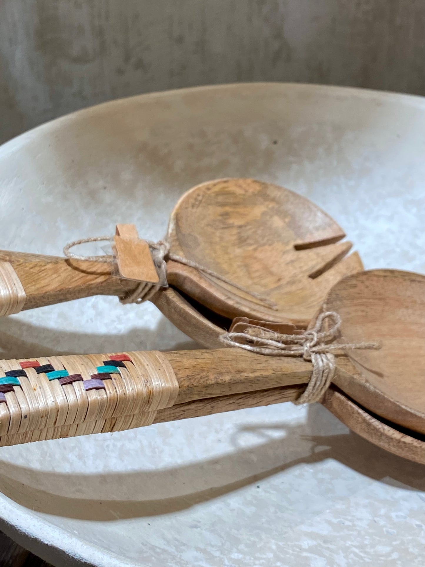 WOODEN SALAD SET WITH BAMBOO