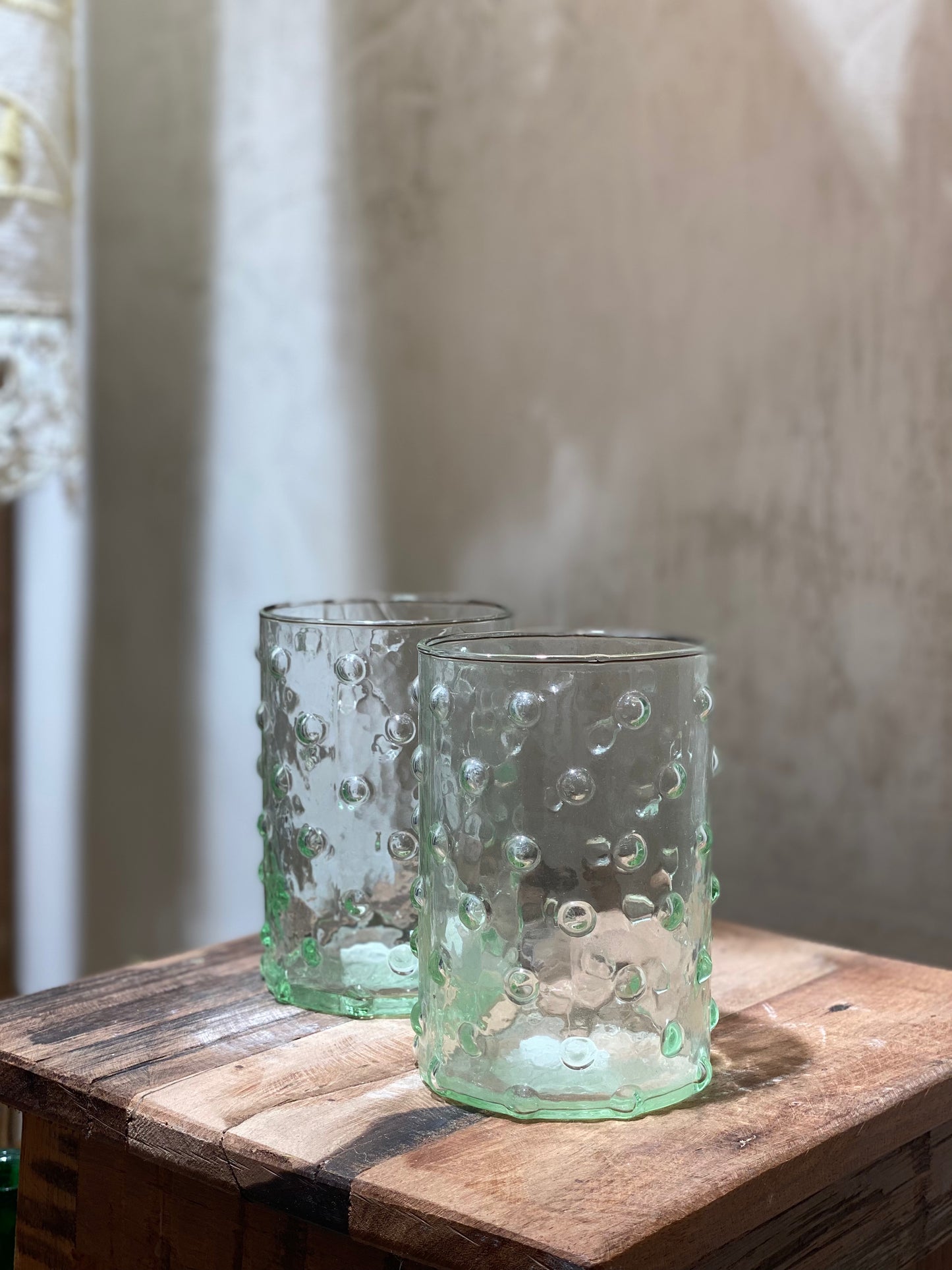 DOTTED TALL DRINKING GLASS - green