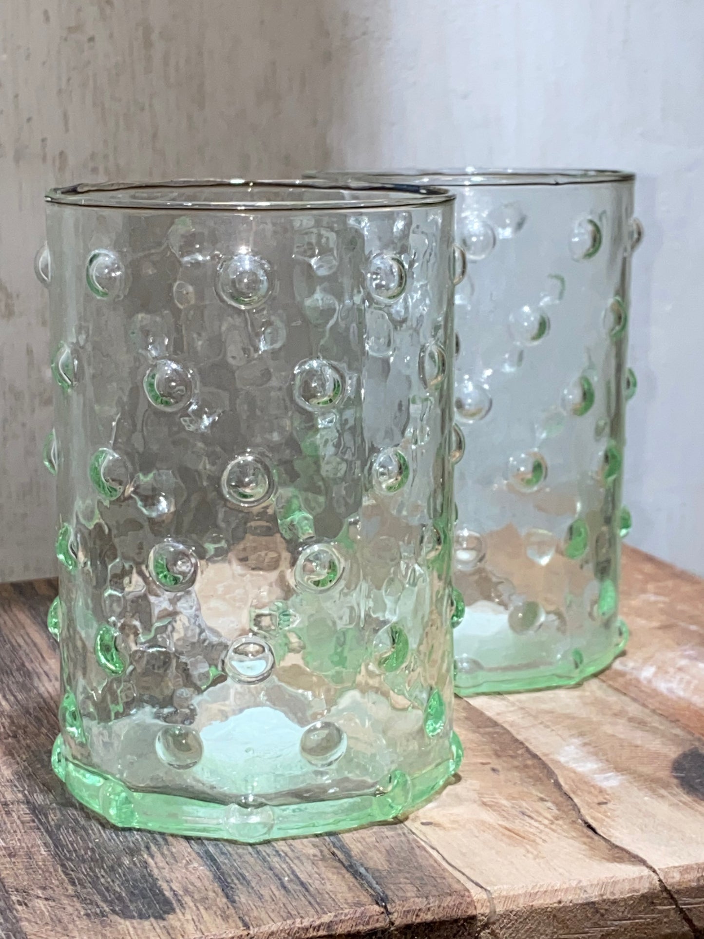DOTTED TALL DRINKING GLASS - green