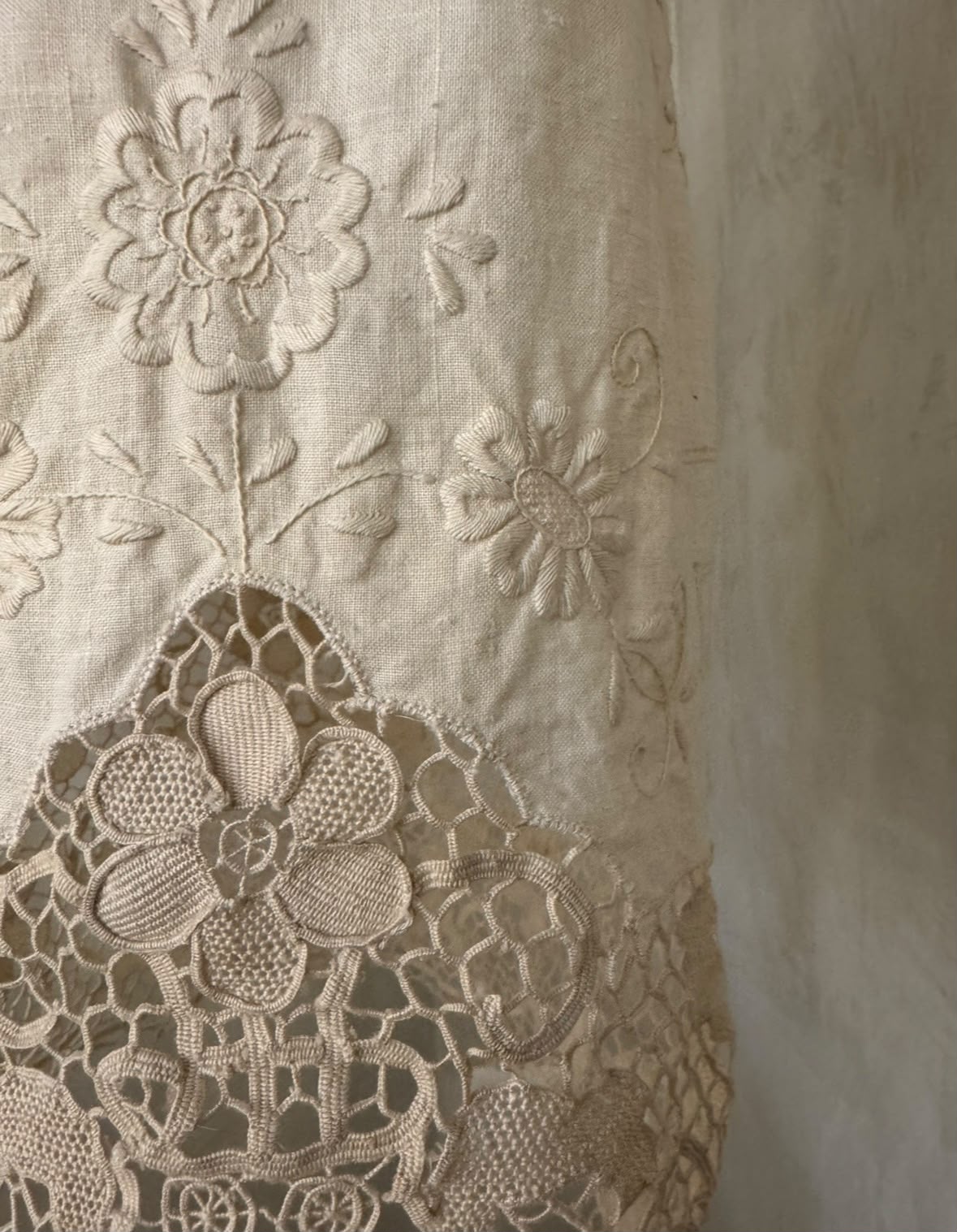 ANTIQUE LINEN EMBROIDERED LAMPSHADE