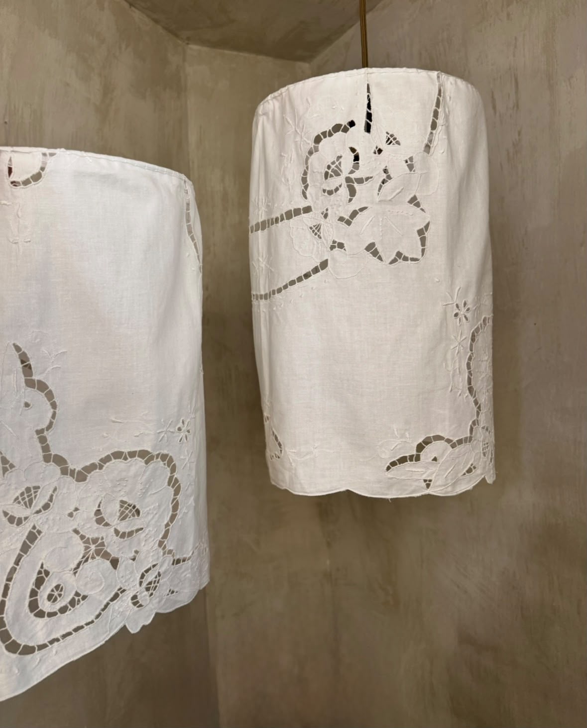 EMBROIDERED LINEN LAMPSHADES
