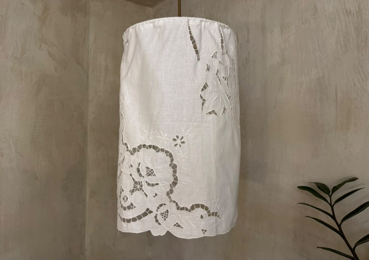 EMBROIDERED LINEN LAMPSHADES