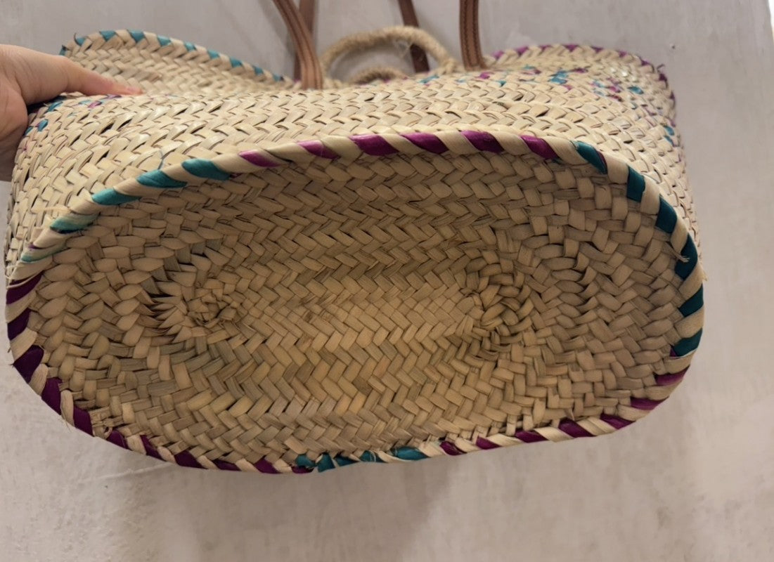 CESTA TEJIDA A MANO DE COLORES