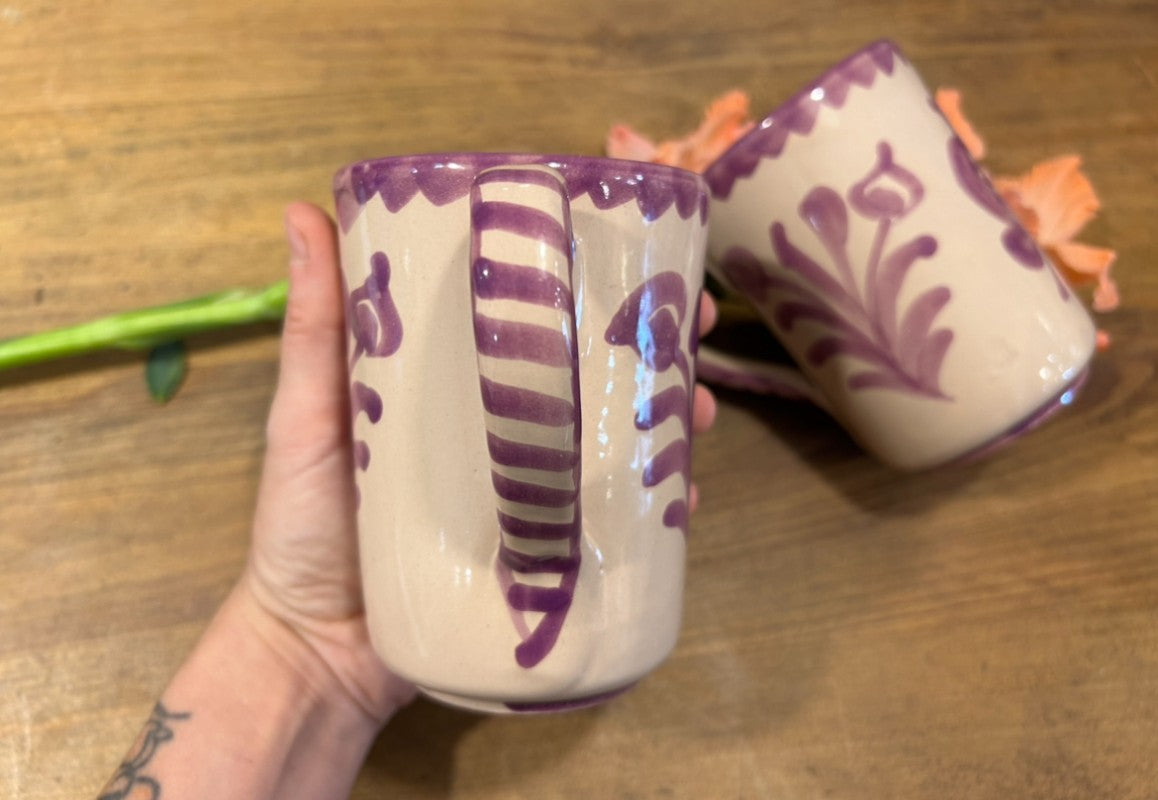 TAZA PINTADA A MANO - LILA