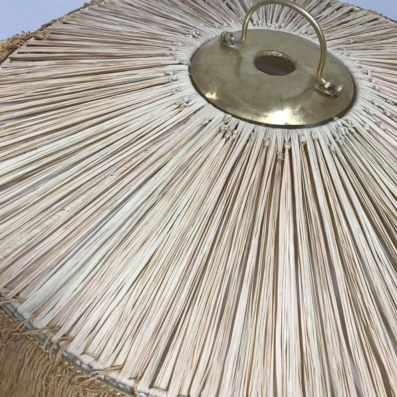 LÁMPARA PARASOL CON FLECOS Y RAFFIA