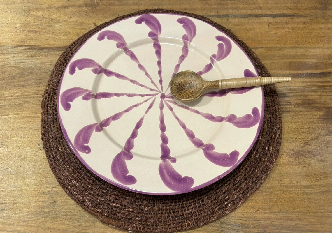 PLATO DE CERÁMICA PINTADO A MANO - LILA