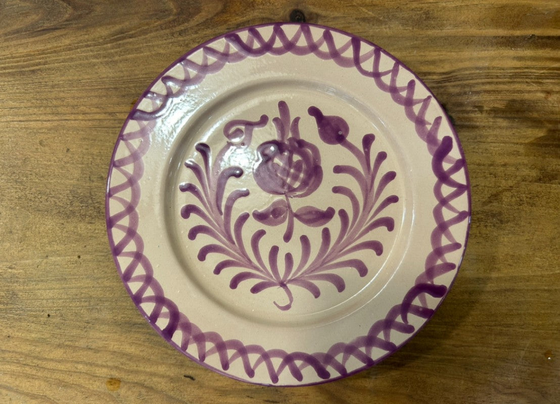 PLATO DE POSTRE PINTADO A MANO - LILA