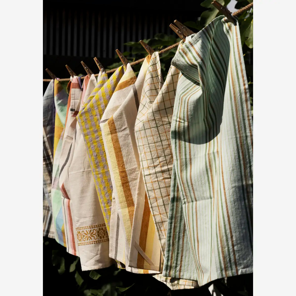 MINT STRIPED KITCHEN TOWEL
